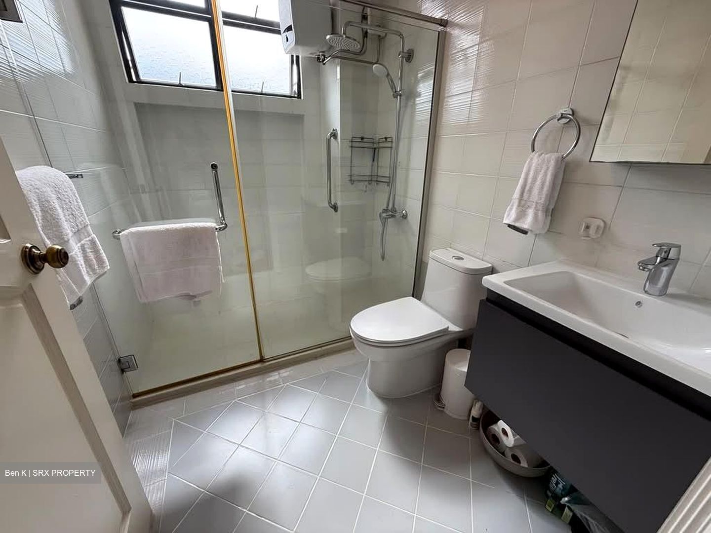 Barker Road (D11), Terrace #555734191